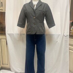 Classy/Sexy Luii Women's Navy And Khaki Striped 3 Button Blazer Size Small